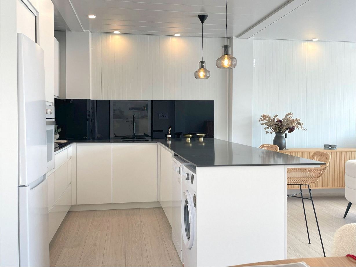 Caseta de ventas/piso piloto: Cocina